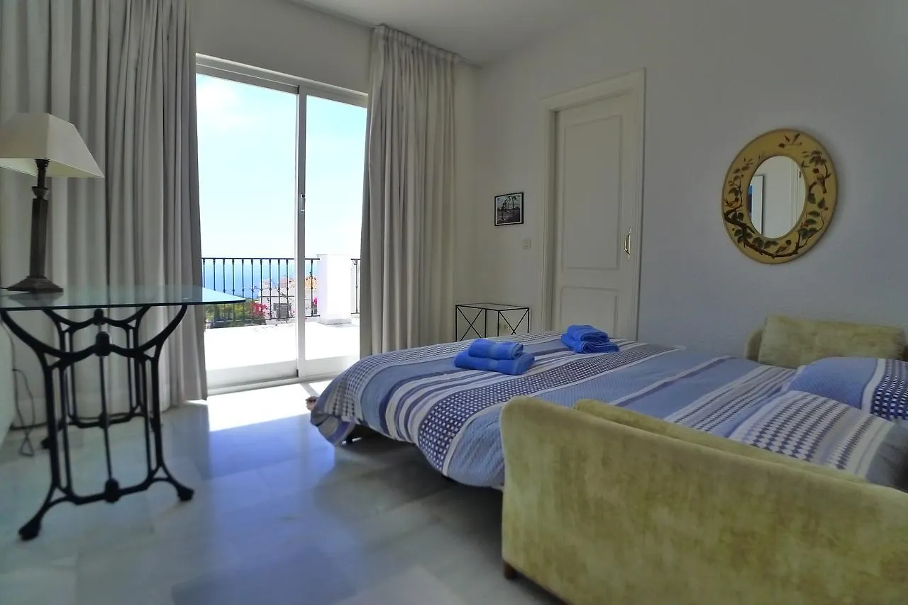 Villa Gito Maro 0*,
