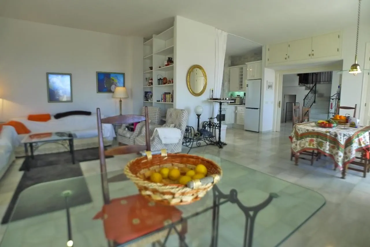 Villa Gito Maro 0*,  Spain